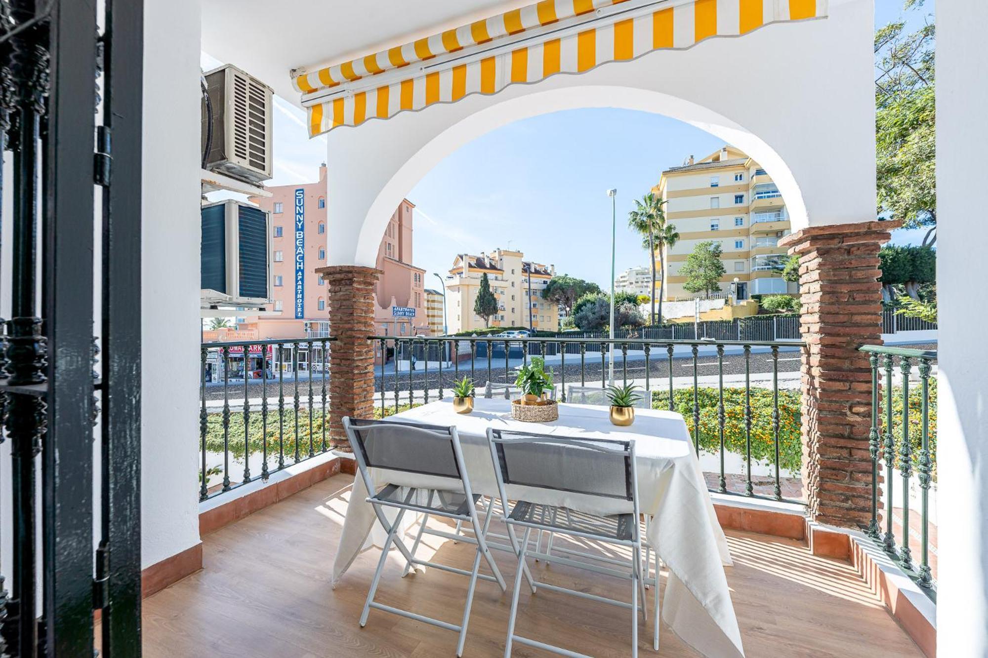 797 Holiday Rentals - Apartamento en Pueblo Quinta a 1 min de la Playa Benalmádena Exterior foto